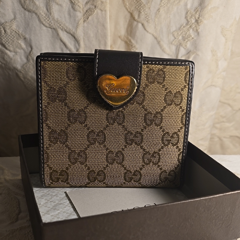 Gucci Brown Classic Monogram Bi-fold Canvas Wallet with Gold Heart